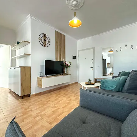 401 Blue Syri Apartment *