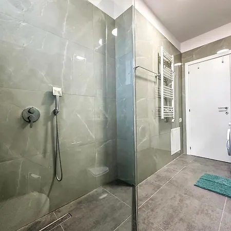 Apartment 401 Blue Syri *